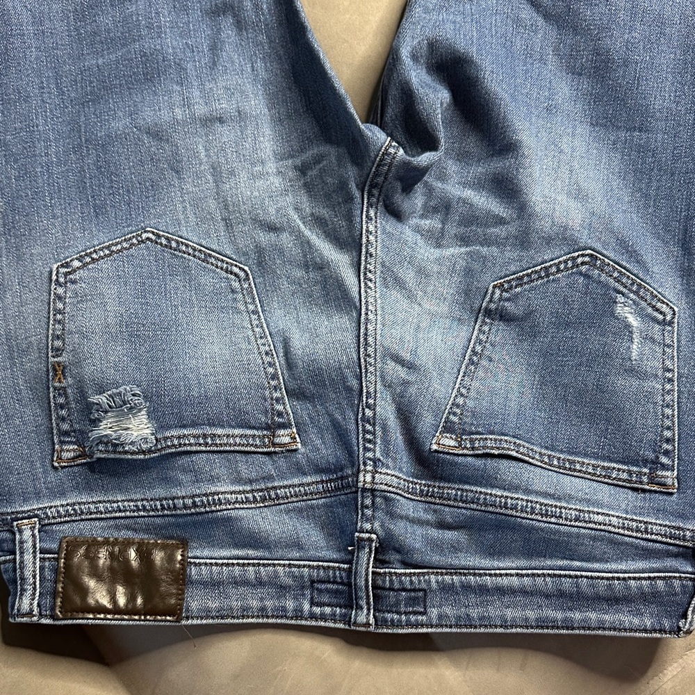 Express Men's Light Blue Distressed Jeans 33x32 Slim Straight Fit - Picture 7 of 9